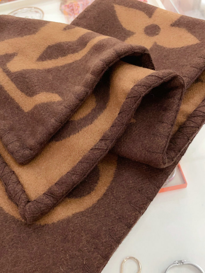 Louis Vuitton Sweet Dreams Scarf LS080804