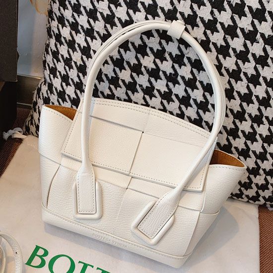 Bottega Veneta Mini Arco 29 bag White GP1007