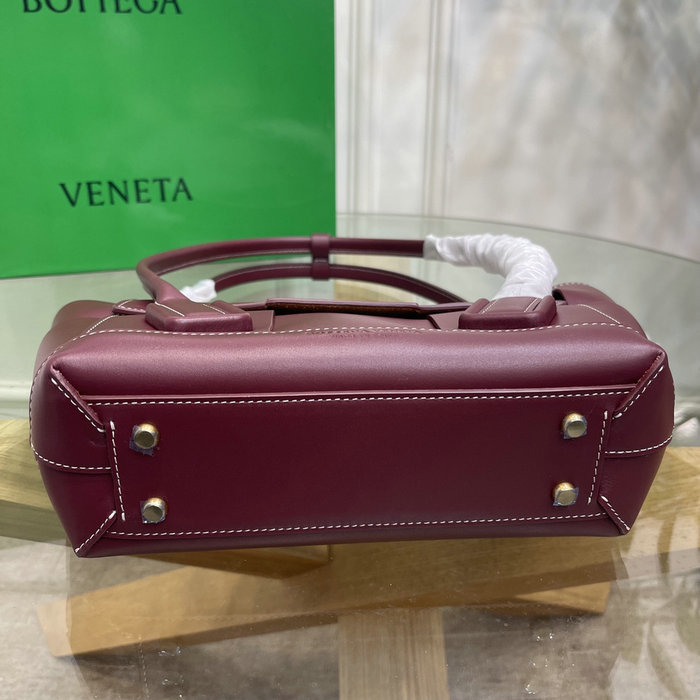 Bottega Veneta Small Arco 33 bag in Smooth leather Burgundy B1007