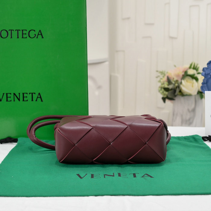 Bottega Veneta Small Cassette Camera Bag Bordeaux 6600