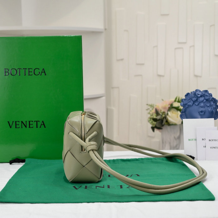 Bottega Veneta Small Cassette Camera Bag Travertine 6600