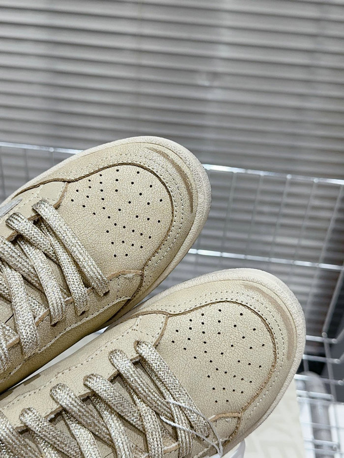 Golden Goose Calfskin Sneaker SNG082603