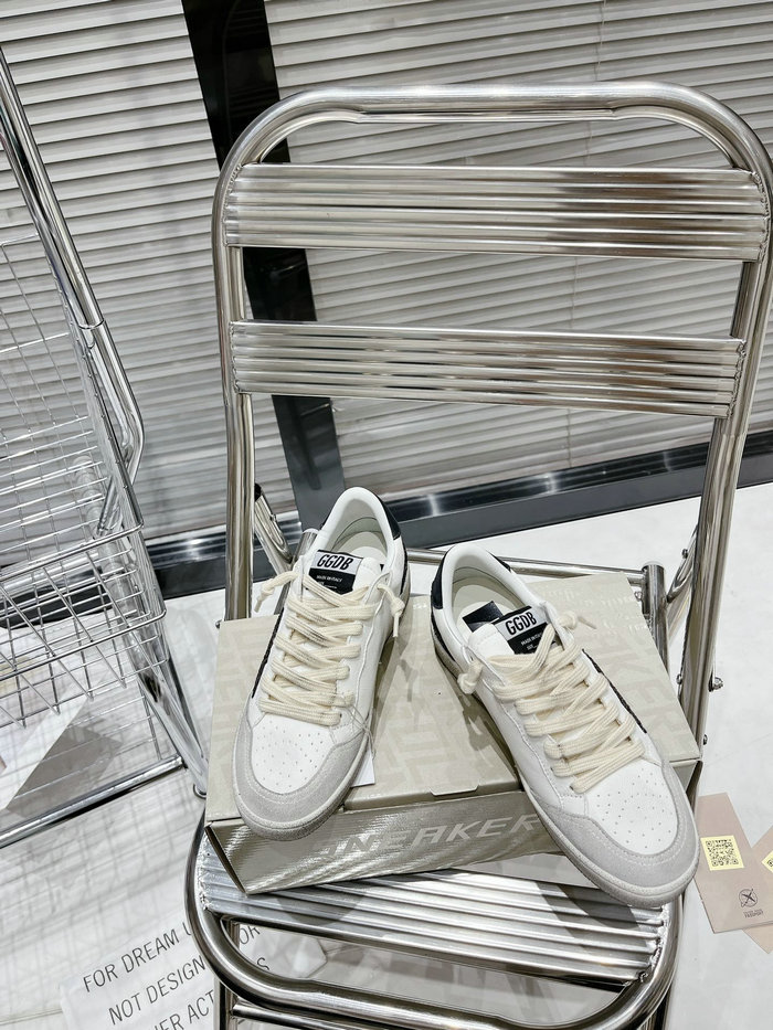 Golden Goose Calfskin Sneaker SNG082608