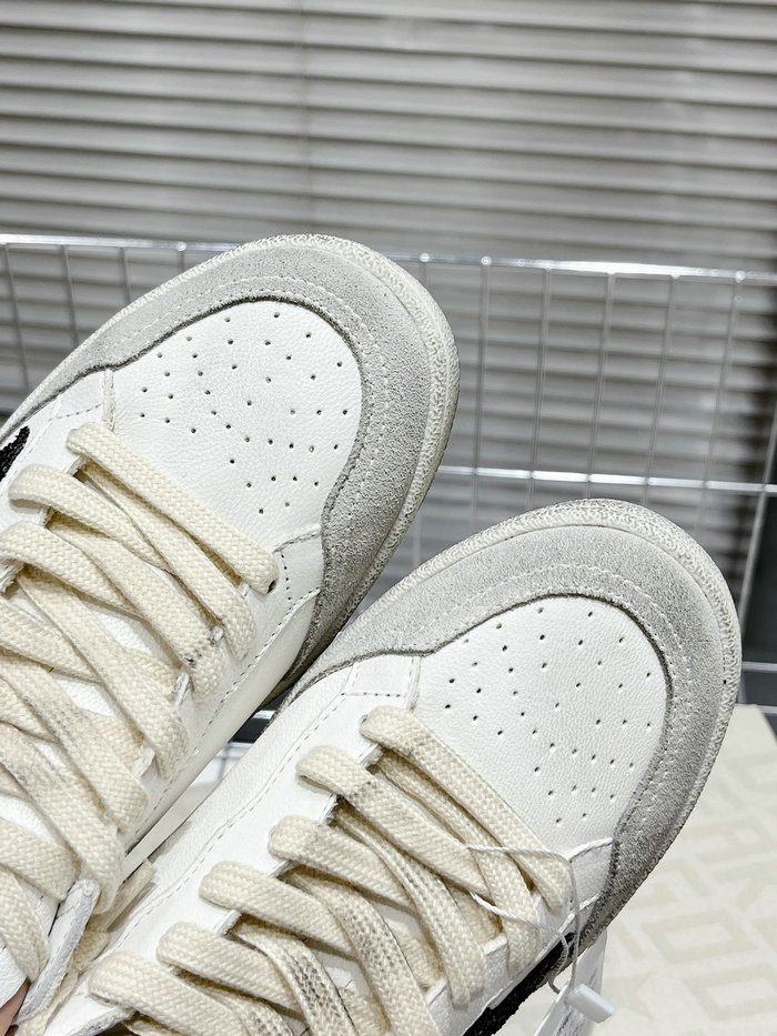 Golden Goose Calfskin Sneaker SNG082608