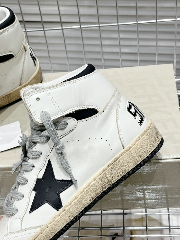 Golden Goose Calfskin Sneaker SNG082616