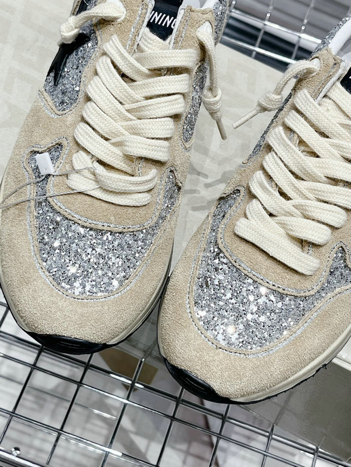 Golden Goose Calfskin Sneaker SNG082619