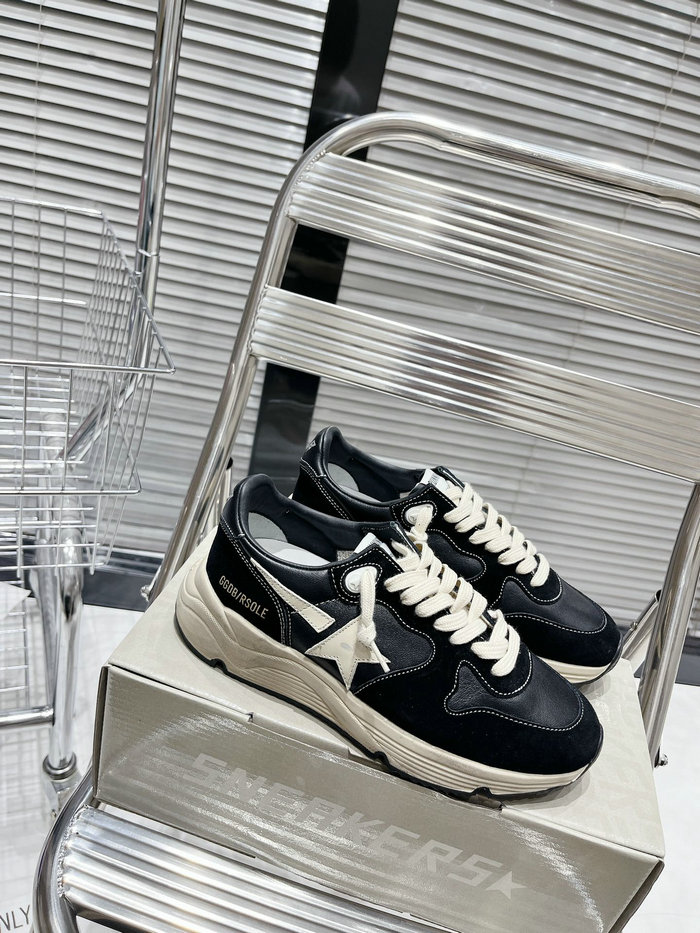 Golden Goose Calfskin Sneaker SNG082621