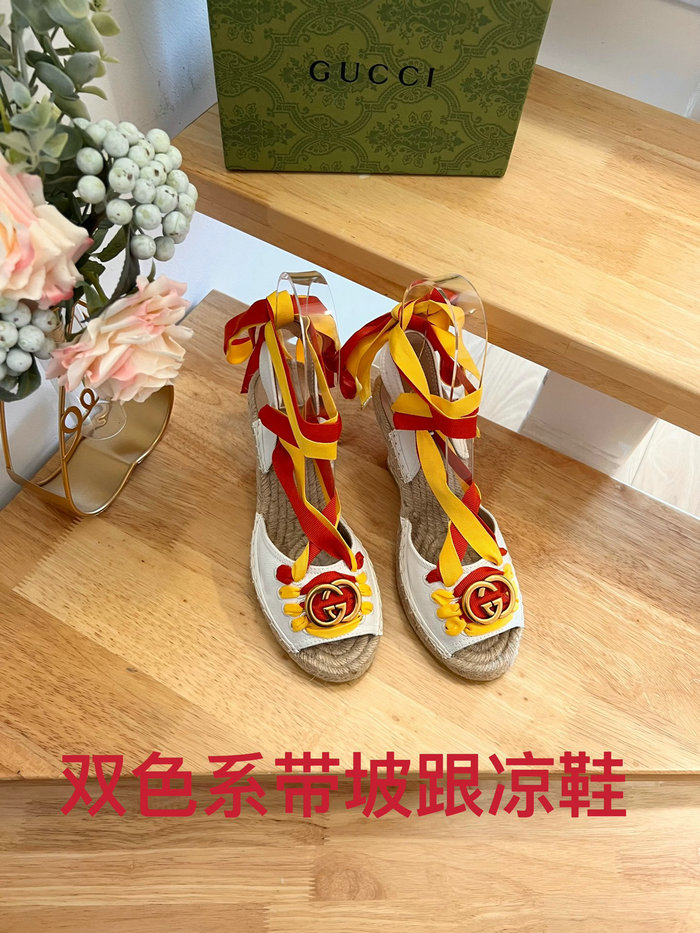 Gucci Wedge Sandals SNG082306