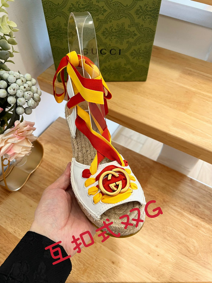 Gucci Wedge Sandals SNG082306