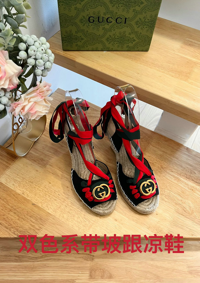 Gucci Wedge Sandals SNG082307