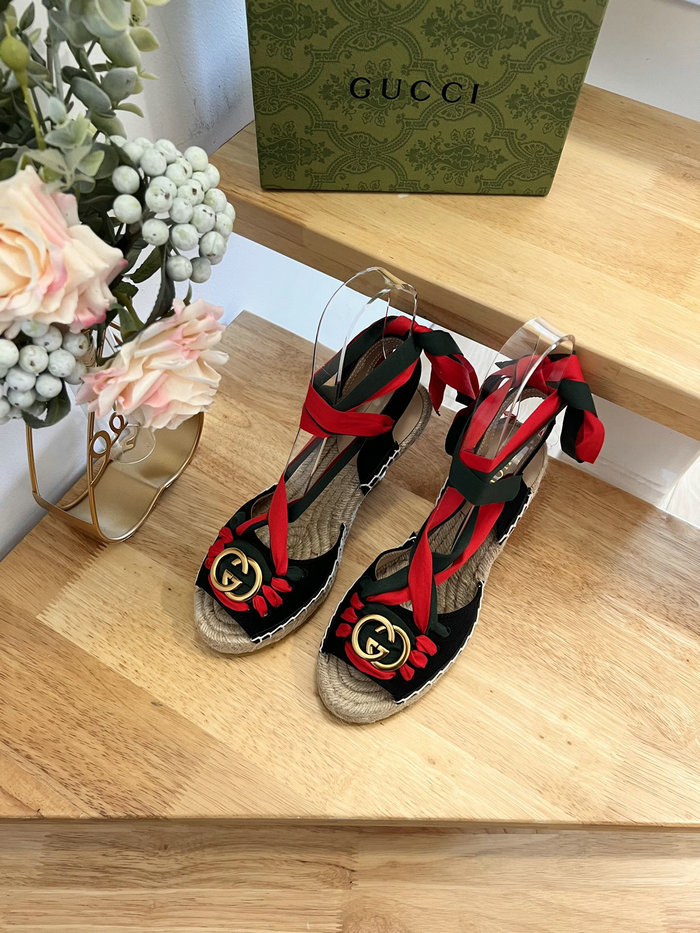 Gucci Wedge Sandals SNG082307