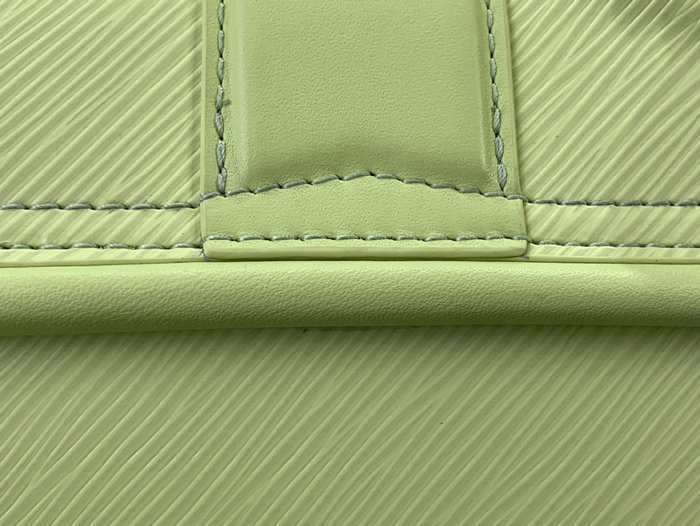 Louis VUitton Hide and Seek Green M22724