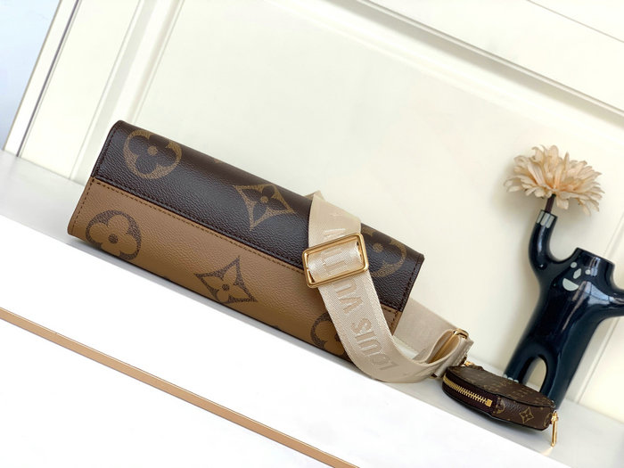 Louis Vuitton OnTheGo East West M46653