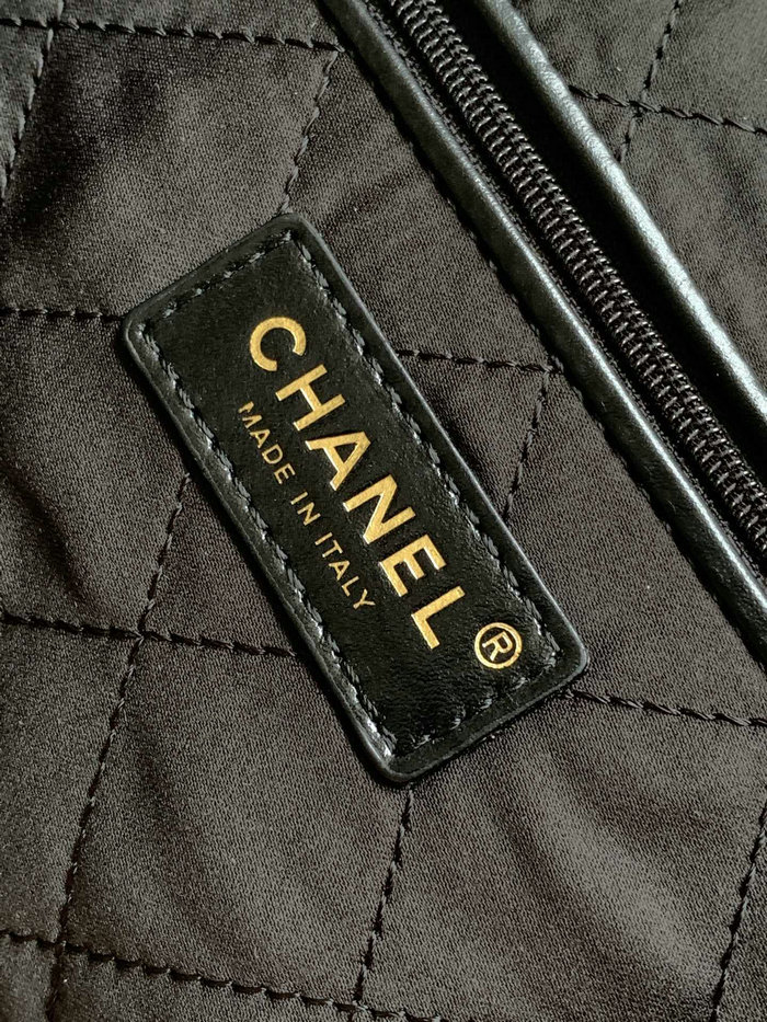 Medium Chanel Shiny Calfskin 22 Handbag Black AS3261