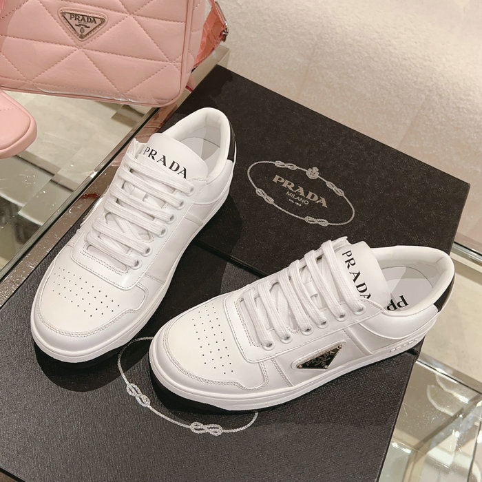 Prada Leather Sneakers SNP082701