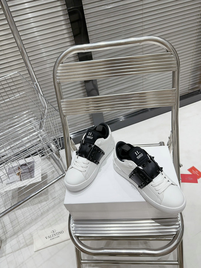 Valentino Sneakers SNV082303