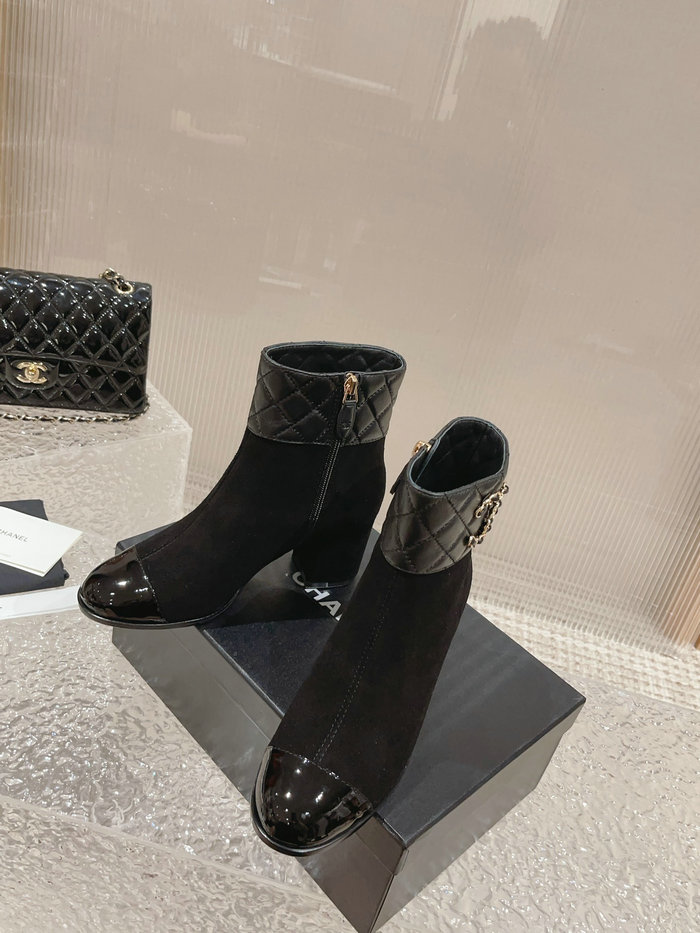 Chanel Leather Boots SNC090835