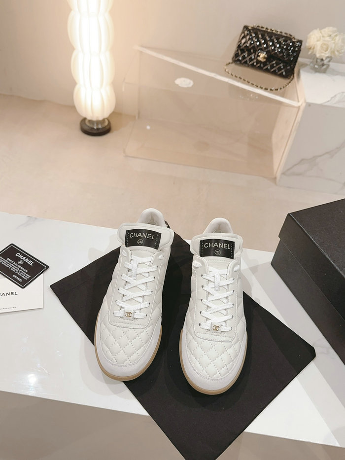 Chanel Sneakers SNC090805