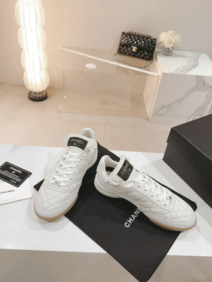 Chanel Sneakers SNC090805