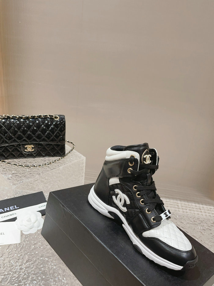 Chanel Sneakers SNC090813