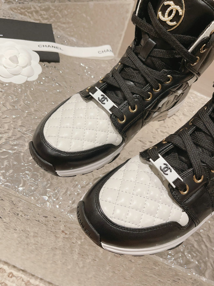 Chanel Sneakers SNC090813