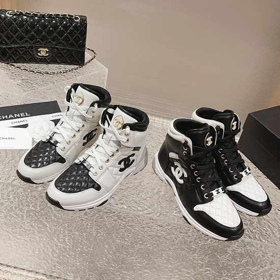 Chanel Sneakers SNC090813