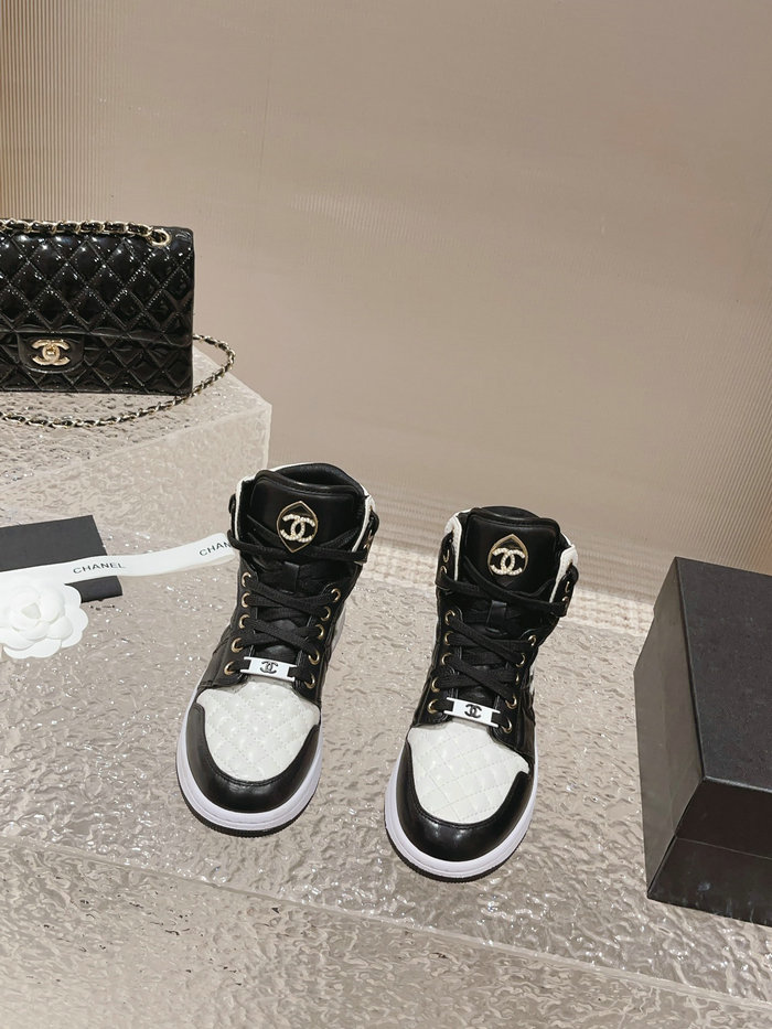 Chanel Sneakers SNC090814