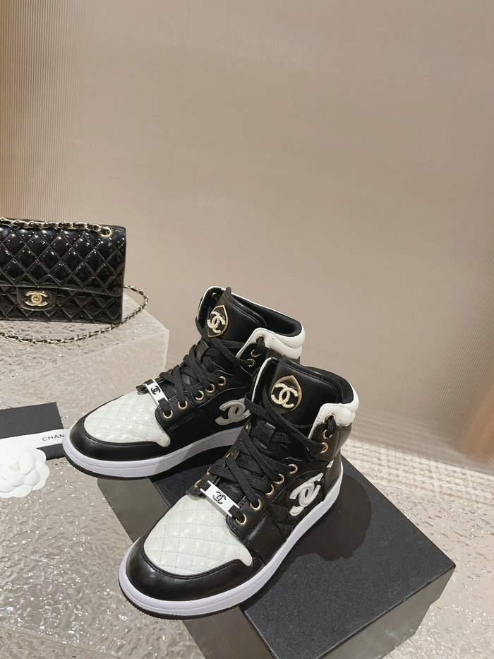 Chanel Sneakers SNC090814