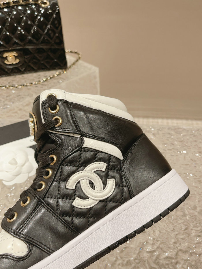 Chanel Sneakers SNC090814