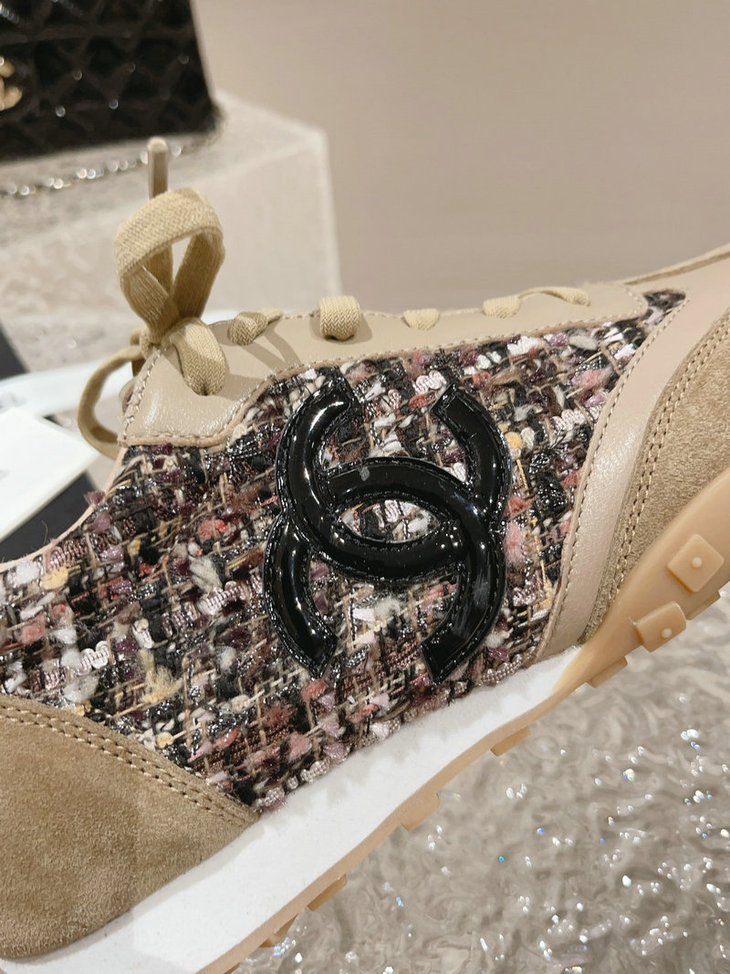 Chanel Sneakers SNC091304