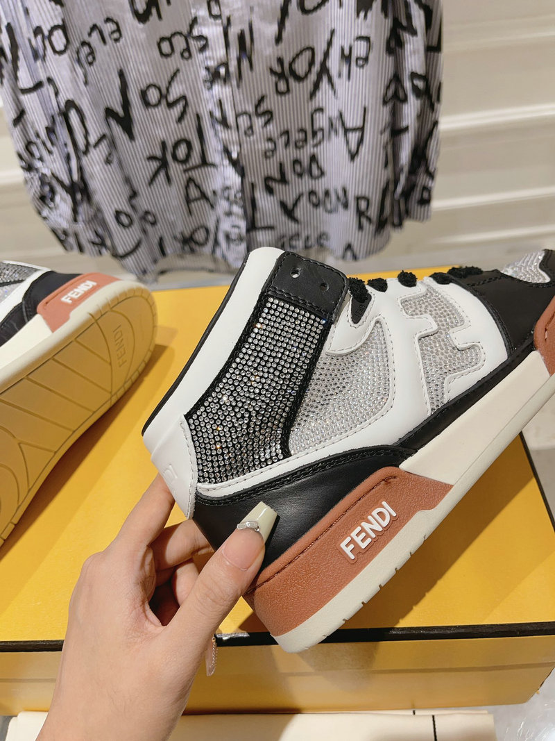 Fendi Sneakers SNF091302