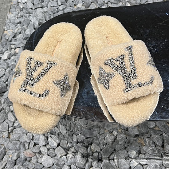 Louis Vuitton Wool Slides SJL091305