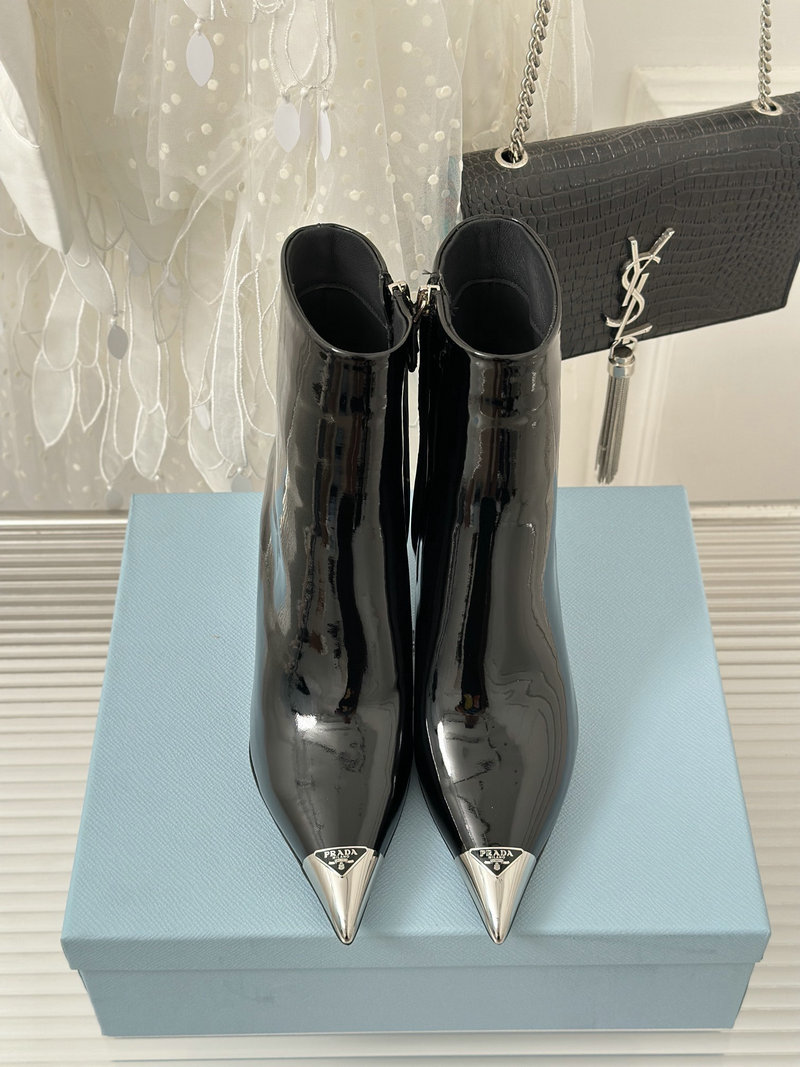 Prada Boots SNP091303