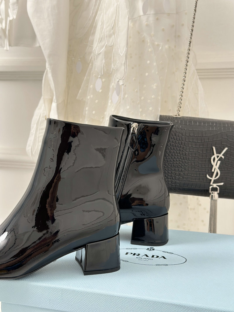 Prada Boots SNP091305