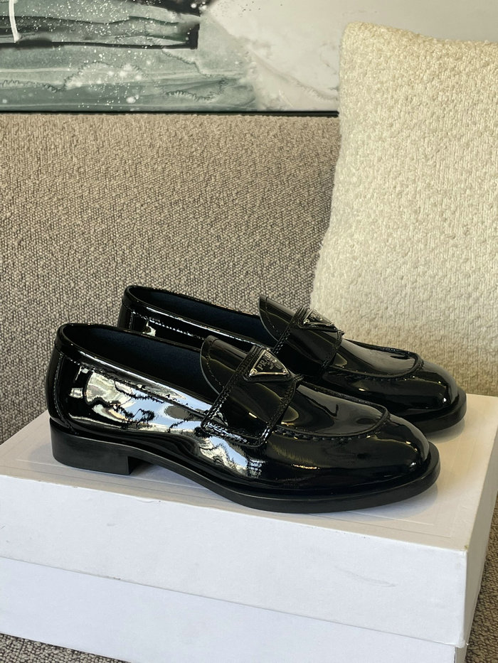 Prada Loafers SNP090801