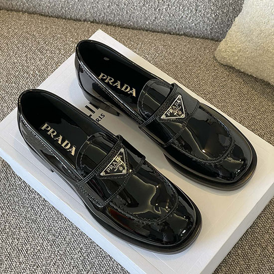 Prada Loafers SNP090801