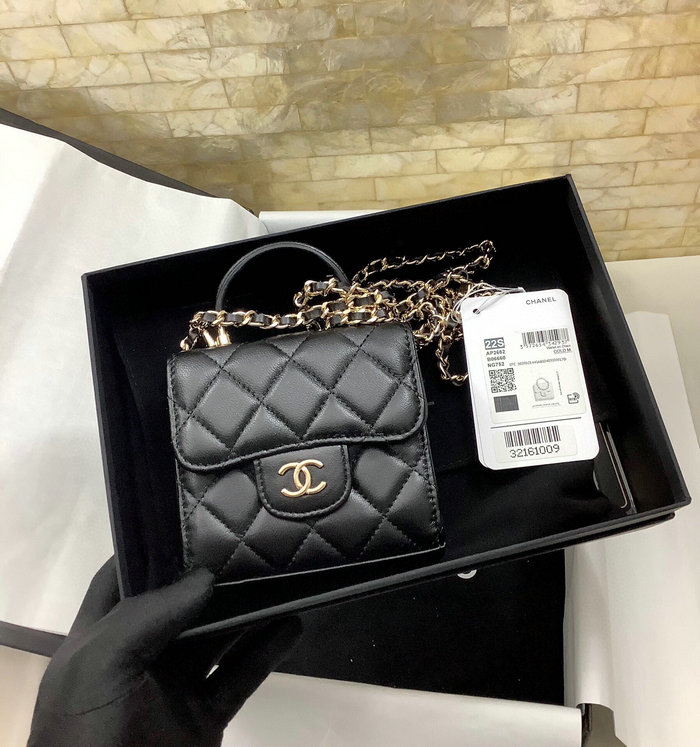 Chanel Clutch With Chain AP2682