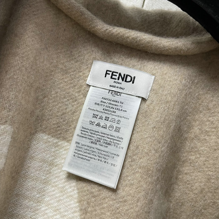 Fendi Poncho FS091401