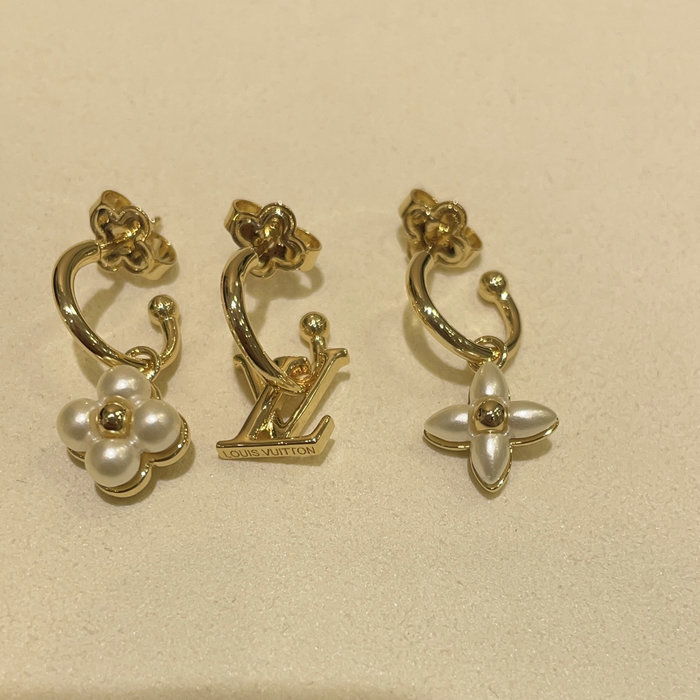 Louis Vuitton Iconic Heart Earrings JLE091302