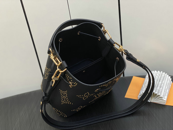 LOUIS VUITTON Neonoe BB Black M46734