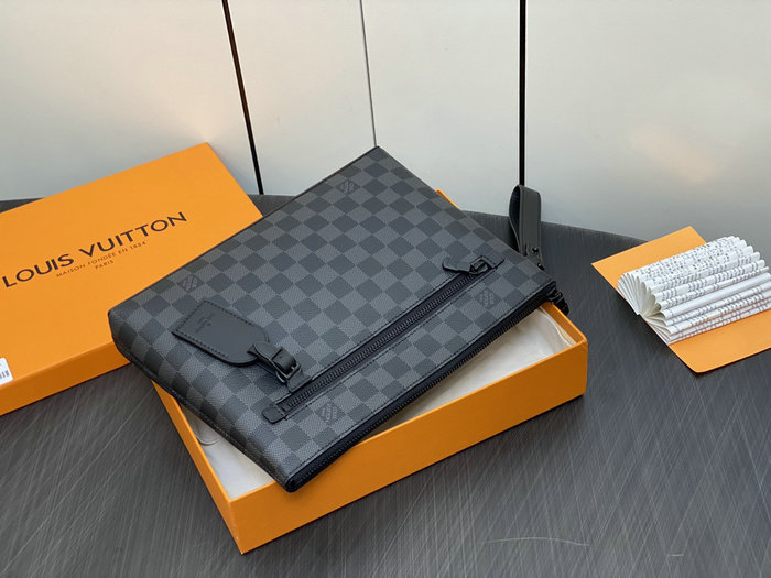 Louis Vuitton Damier Graphite Takeoff Pouch N40504