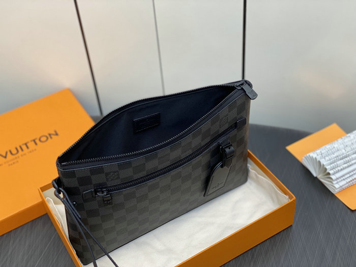 Louis Vuitton Damier Graphite Takeoff Pouch N40504