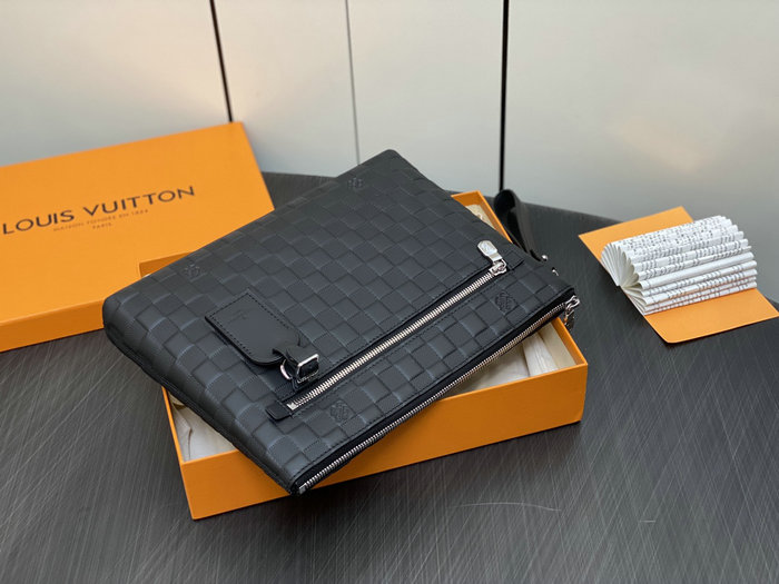 Louis Vuitton Damier Infini Takeoff Pouch N40504