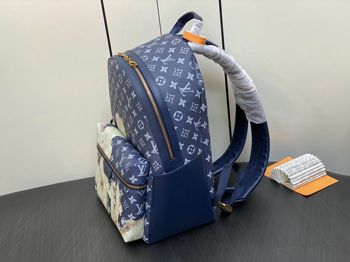 Louis Vuitton Discovery Backpack PM M23905