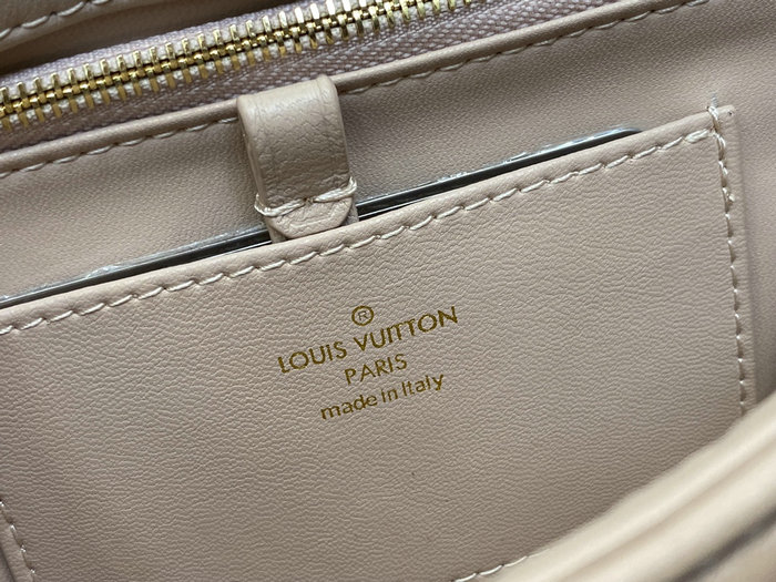 Louis Vuitton GO-14 MM Beige M22891