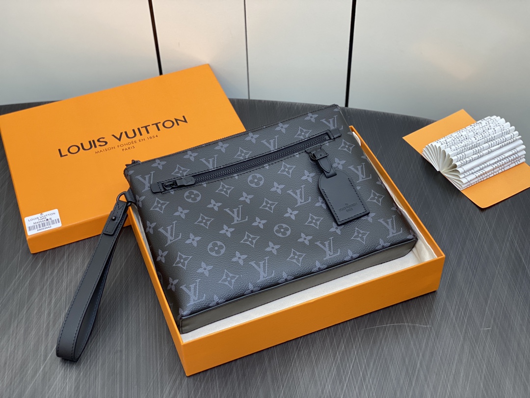 Louis Vuitton Monogram Eclipse Takeoff Pouch M40504