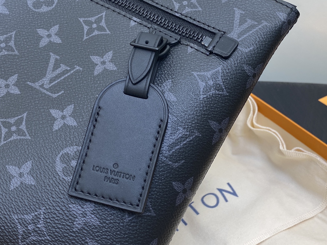 Louis Vuitton Monogram Eclipse Takeoff Pouch M40504