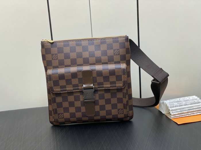 Louis Vuitton Pochette Merwiel Shoulder Bag N51127