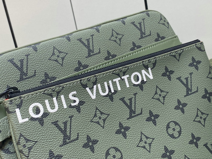 Louis Vuitton Trio Messenger M23783