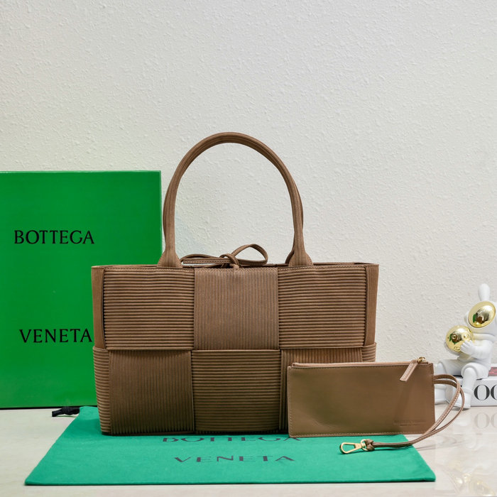 Bottega Veneta Medium Arco Tote Bag Jacobean B9892